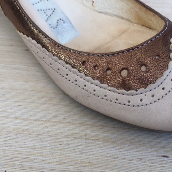 “Hispanitas” Leather open toe sandals. US7.5/EU38 - Picture 5 of 9